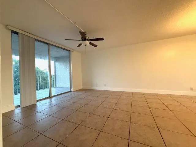 $2,100 | 4570 Northwest 18th Avenue, Unit 609, Deerfield Beach, FL 33064