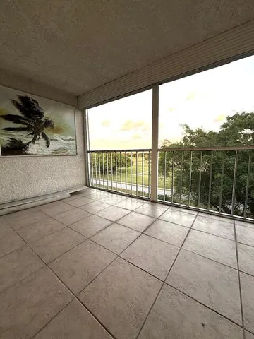 $2,100 | 4570 Northwest 18th Avenue, Unit 609, Deerfield Beach, FL 33064