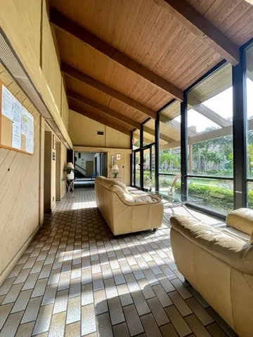 $2,100 | 4570 Northwest 18th Avenue, Unit 609, Deerfield Beach, FL 33064