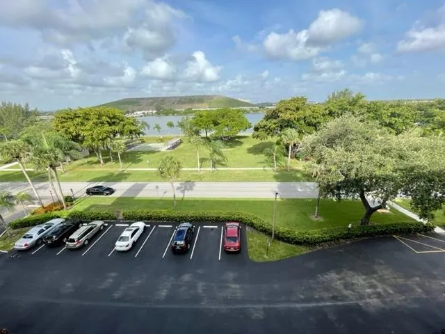$2,100 | 4570 Northwest 18th Avenue, Unit 609, Deerfield Beach, FL 33064