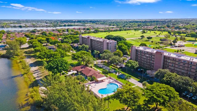 $2,100 | 4570 Northwest 18th Avenue, Unit 609, Deerfield Beach, FL 33064