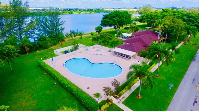 $2,100 | 4570 Northwest 18th Avenue, Unit 609, Deerfield Beach, FL 33064