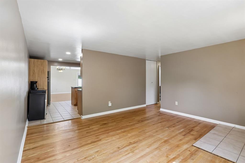 814 Dressel Road Allison Park, PA 15101 - Photo 7 of 47 Living Room