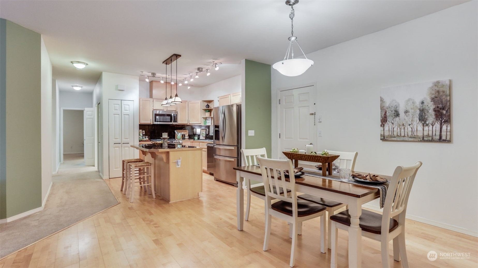 14335 Simonds Road Northeast, Unit A101 Kirkland, WA 98034 - Photo 6 of 29 Gallery Image 6