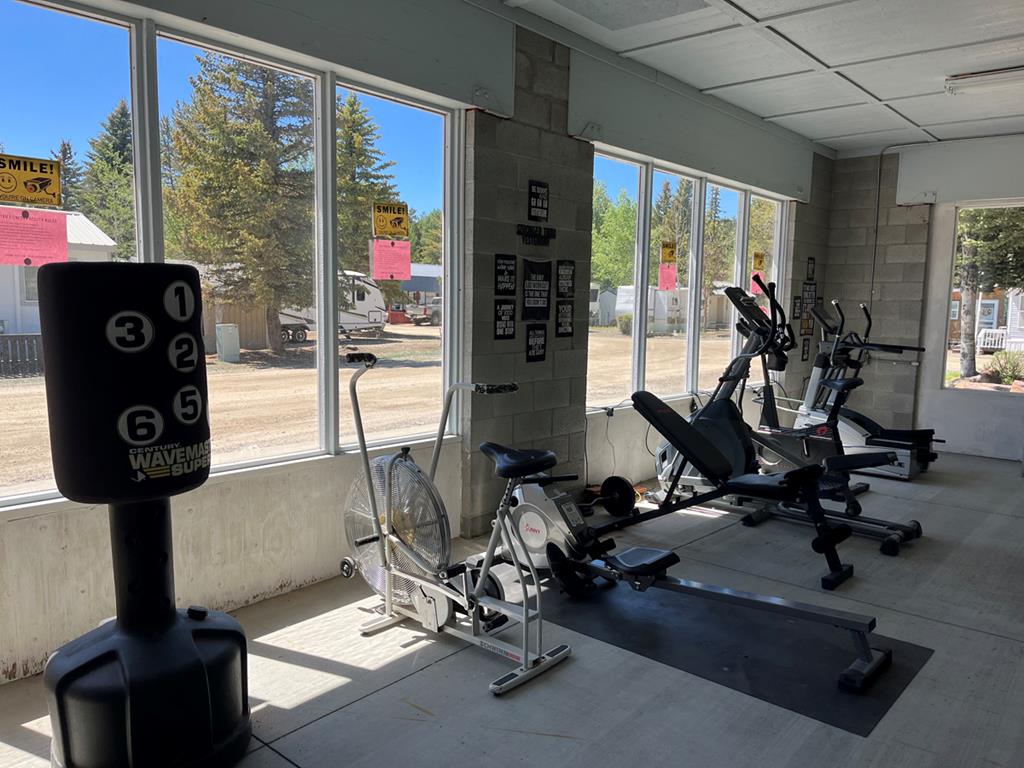 13 F Street Cascade, ID 83611 - Photo 20 of 26 Community Gym