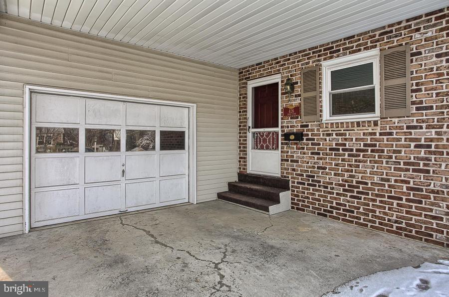 426 Ridge Road Elizabethtown, PA 17022 - Photo 2 of 22