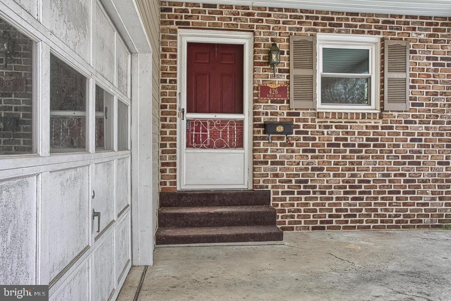 426 Ridge Road Elizabethtown, PA 17022 - Photo 3 of 22