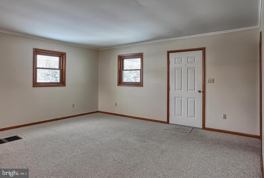 426 Ridge Road Elizabethtown, PA 17022 - Photo 4 of 22