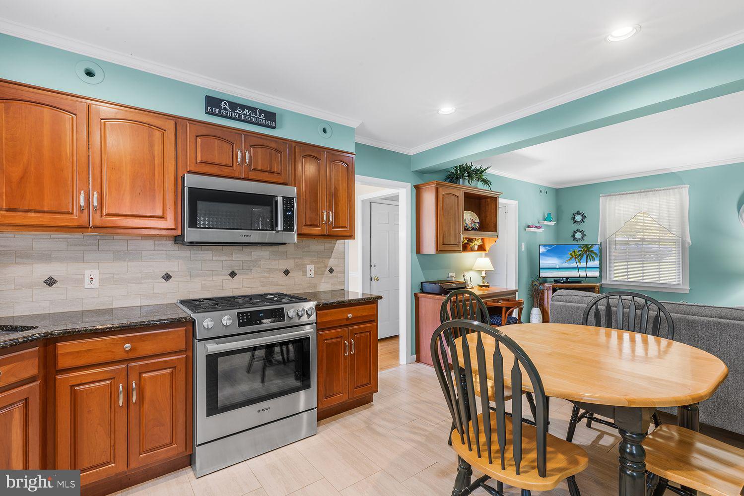 1913 Jody Road Meadowbrook, PA 19046 - Photo 6 of 39 Eat in Kitchen