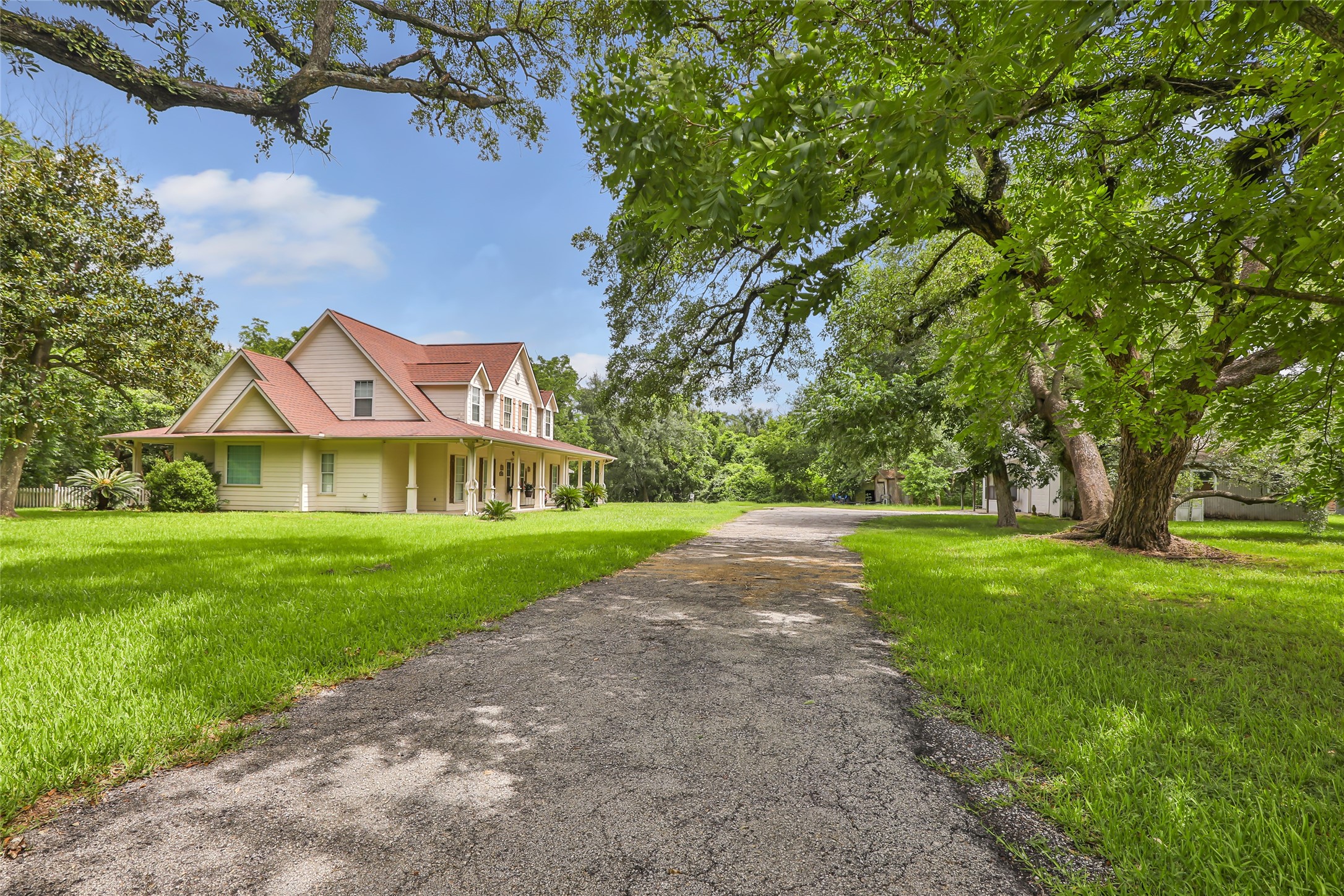 123 Burwell Road Highlands, TX 77562 - Photo 2 of 25 Take me home country road
