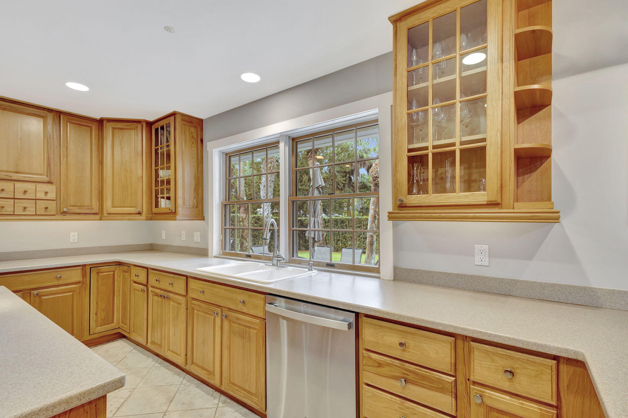 18199 April Lane Jupiter, FL 33458 - Photo 17 of 70 22-web-or-mls-5D1A4755