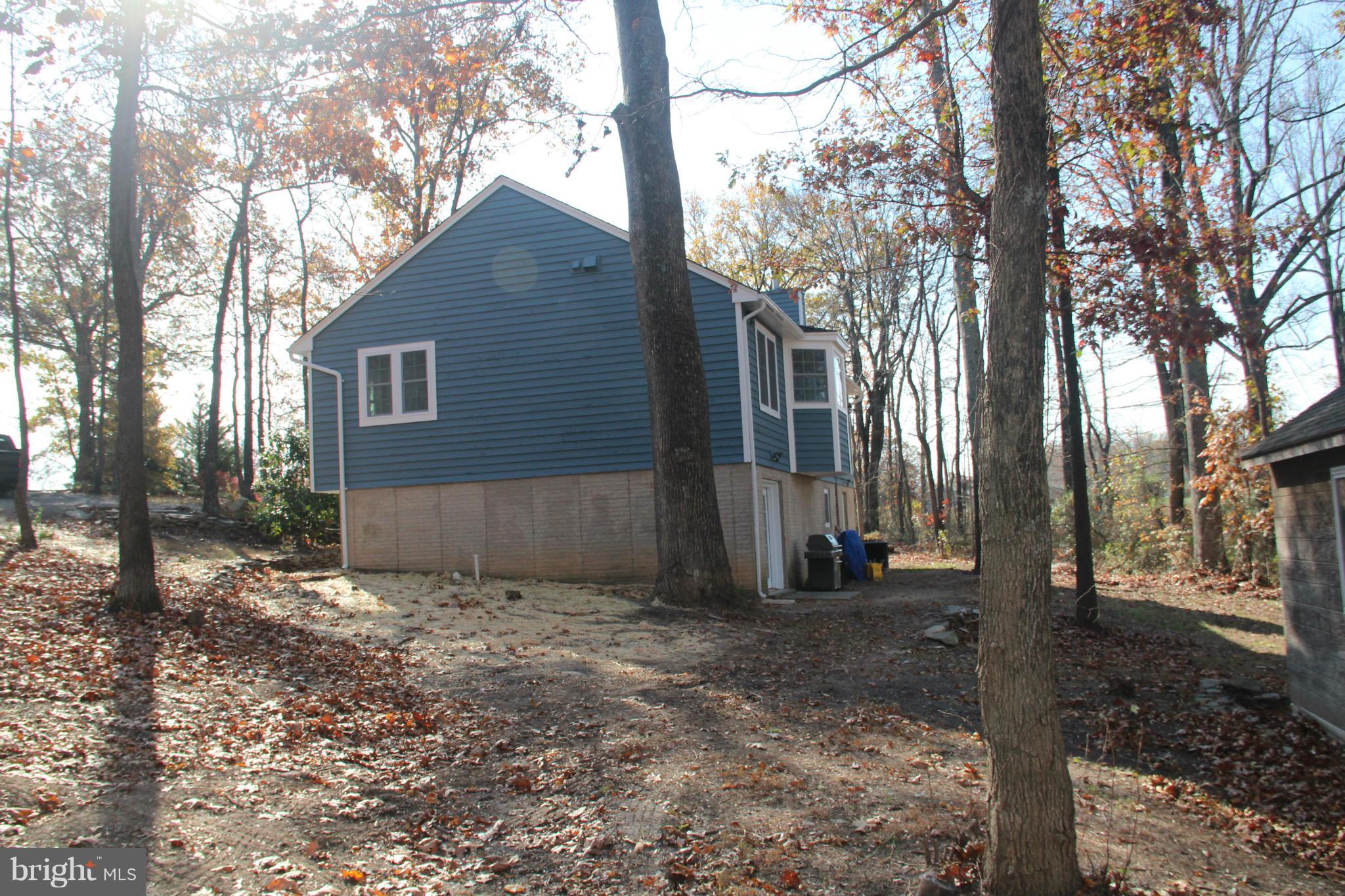 9504 Mountjoy Road Marshall, VA 20115 - Photo 4 of 27 a house view with backyard space