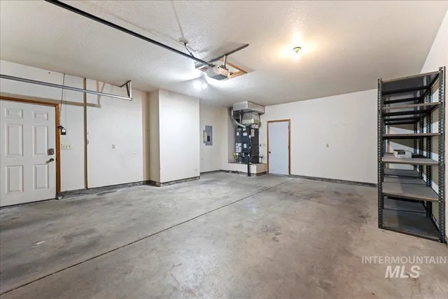 $399,900 | 3463 Collister Drive, Boise, ID 83703