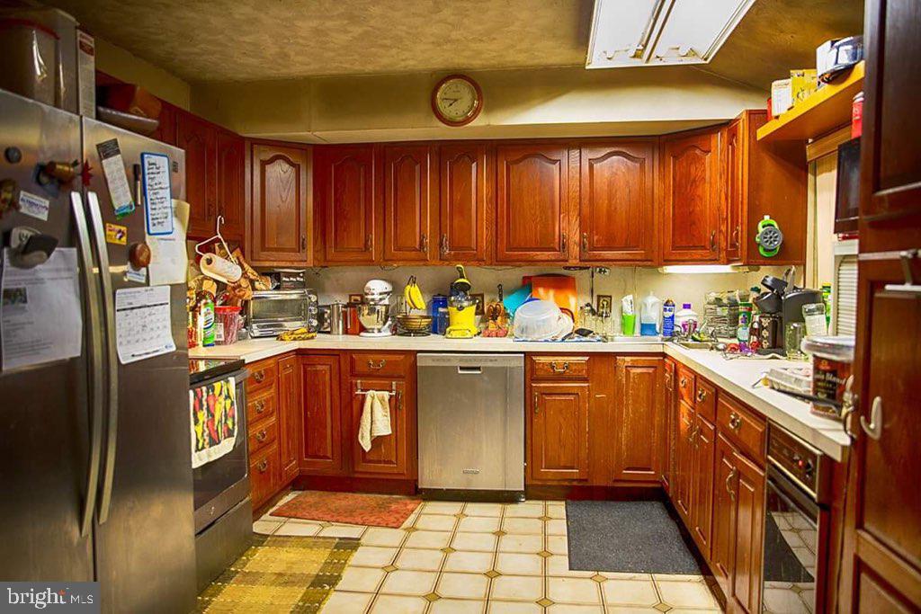 1650 New Rodgers Road Levittown, PA 19056 - Photo 7 of 8 Gallery Image 7
