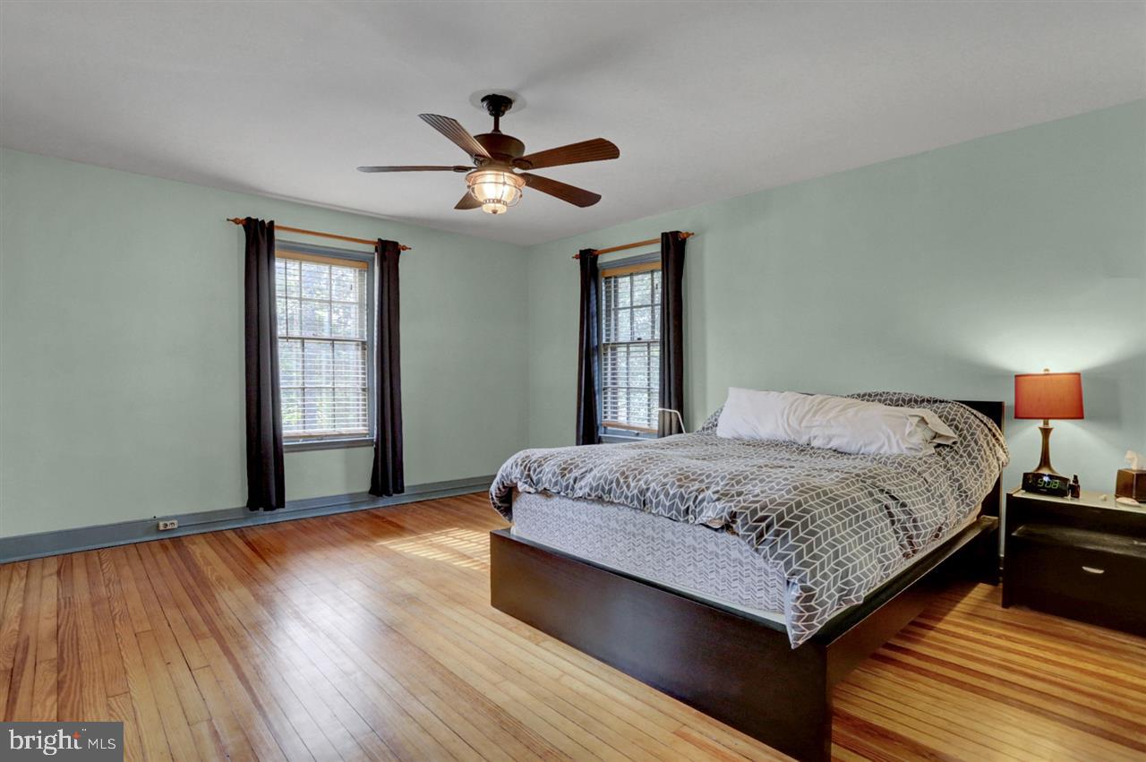 218 Vineyard Road Harrisburg, PA 17104 - Photo 11 of 25 Gallery Image 11