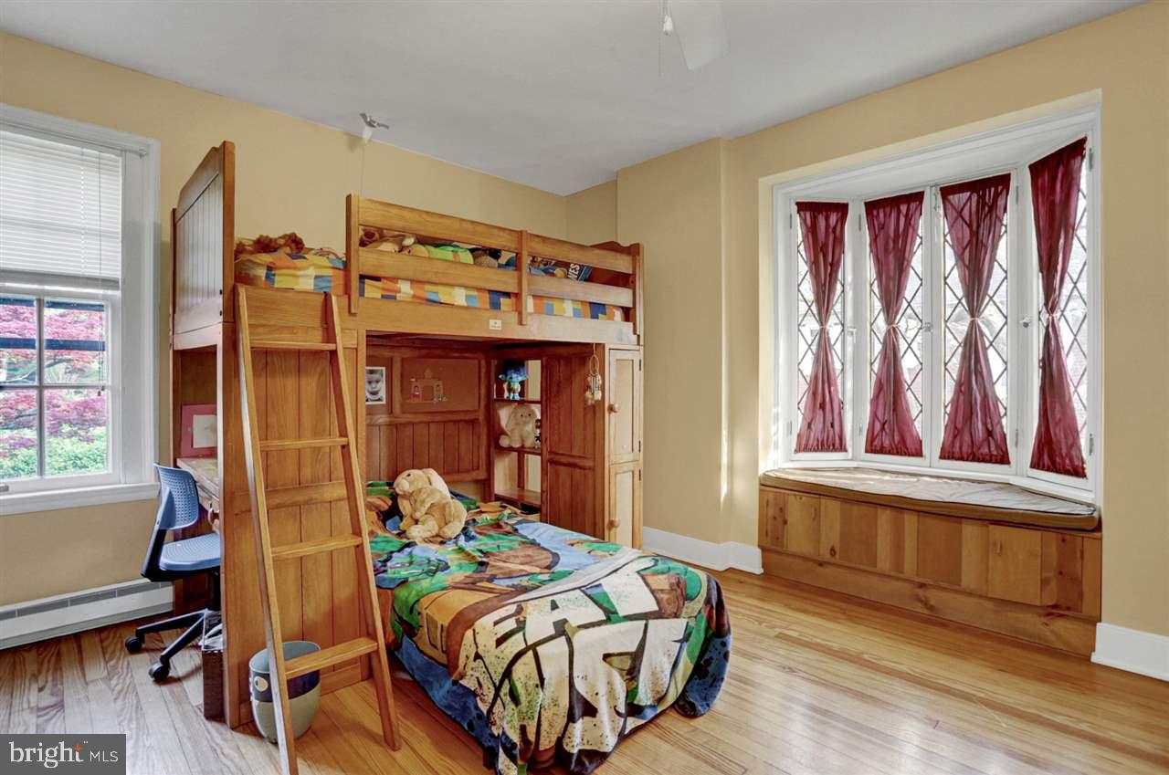 218 Vineyard Road Harrisburg, PA 17104 - Photo 13 of 25 Gallery Image 13