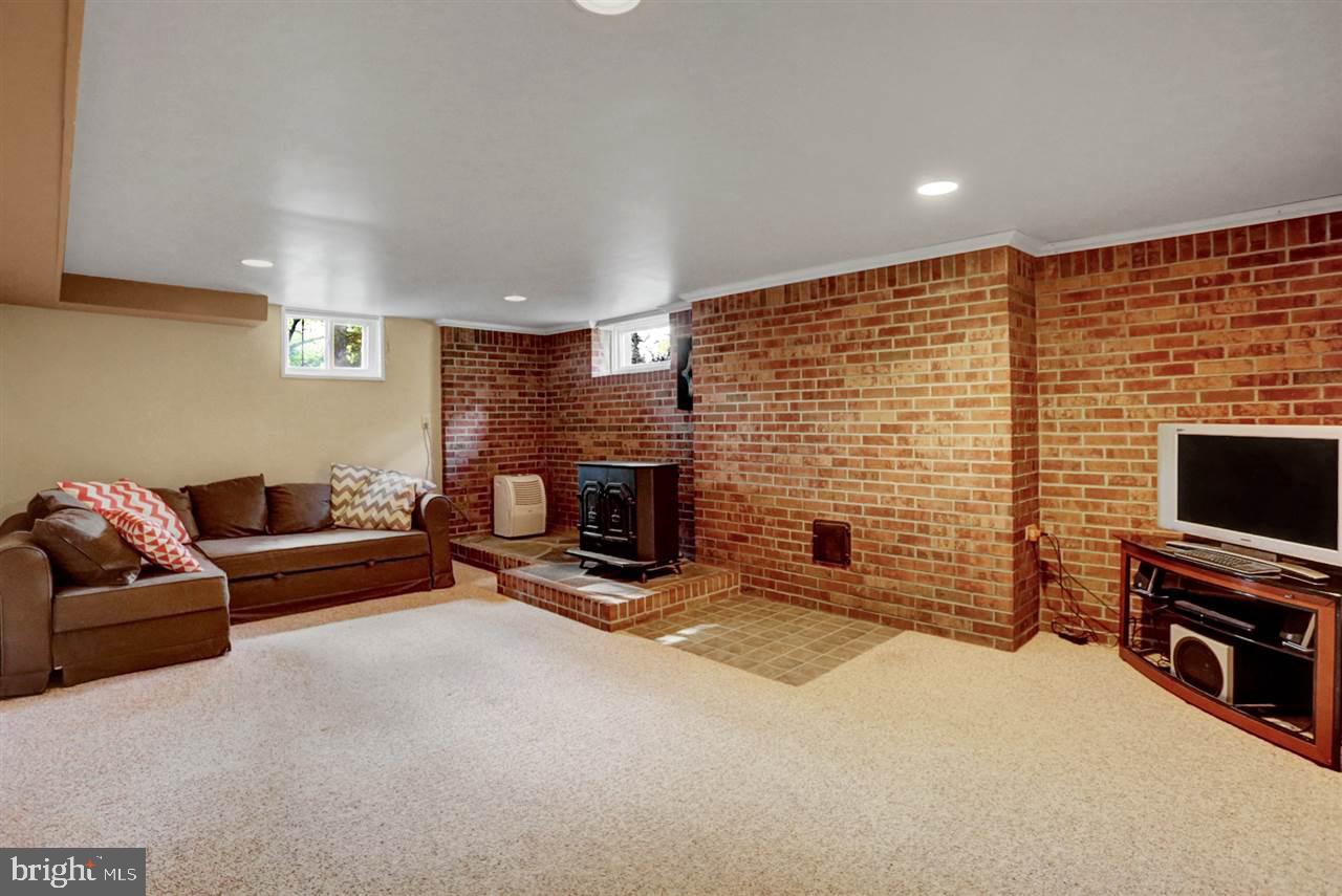 218 Vineyard Road Harrisburg, PA 17104 - Photo 19 of 25 Gallery Image 19