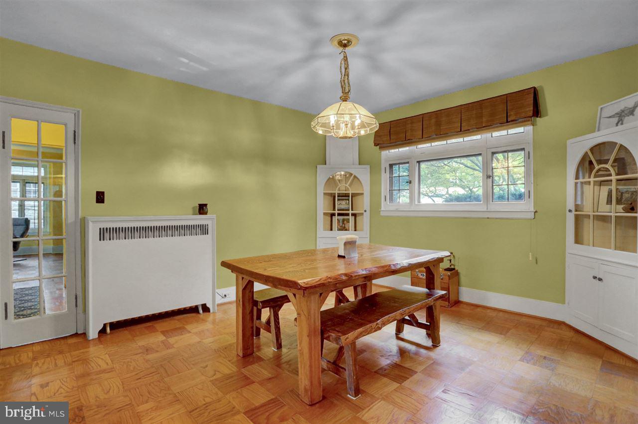 218 Vineyard Road Harrisburg, PA 17104 - Photo 6 of 25 Gallery Image 6