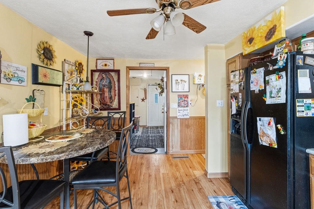 320 West Walnut Street Akron, IN 46910 - Photo 11 of 36