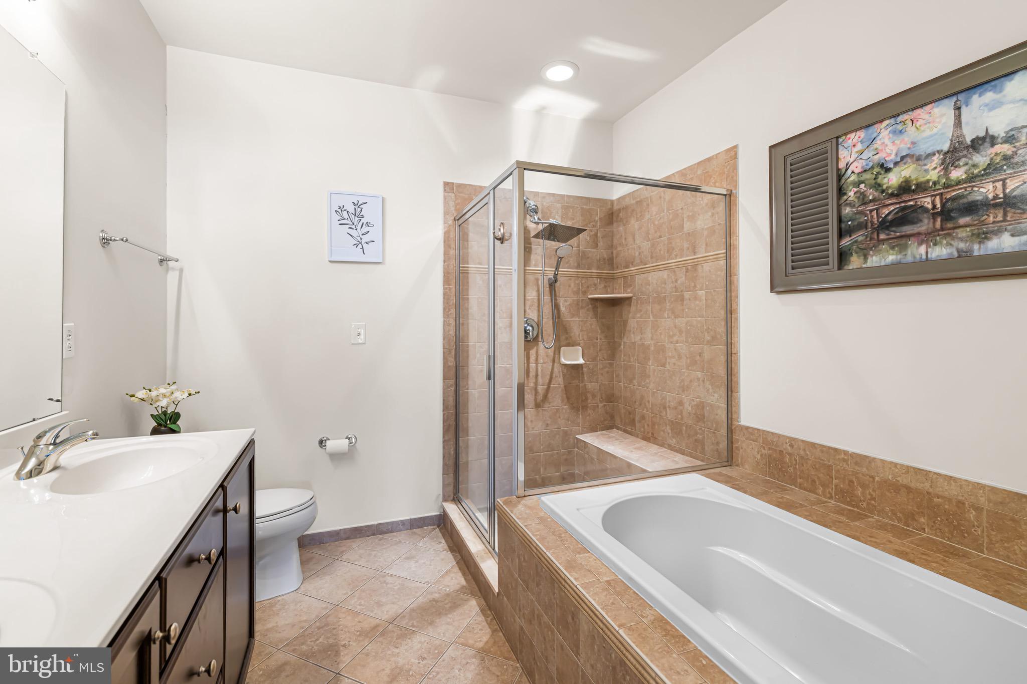 274 Carson Terrace Huntingdon Valley, PA 19006 - Photo 14 of 25 Primary Bathroom