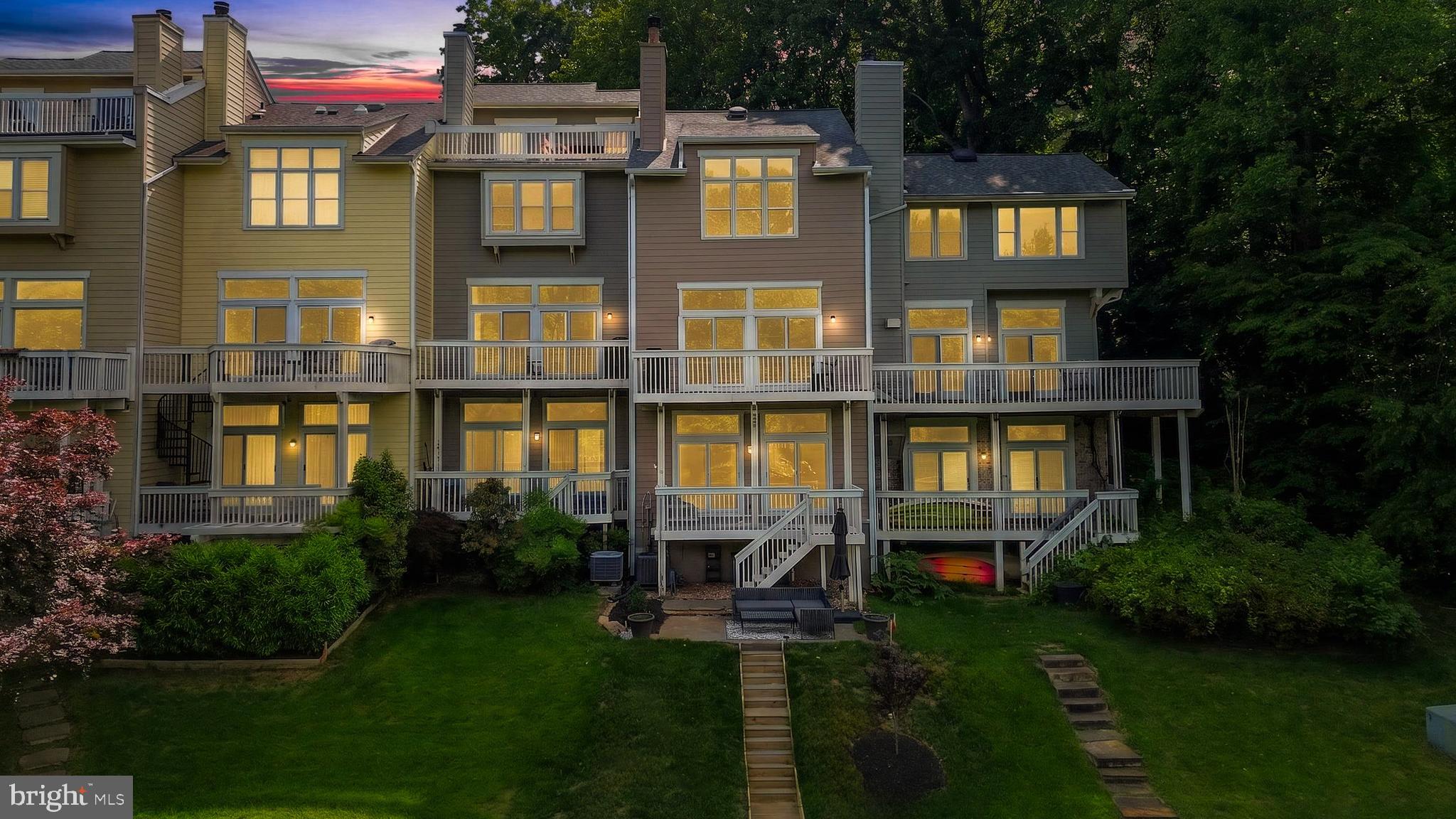 11103 Lake Chapel Lane Reston, VA 20191 - Photo 1 of 91