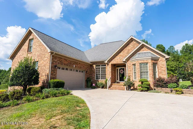 $550,000 | 499 Cromwe Street, Harrogate, TN 37752