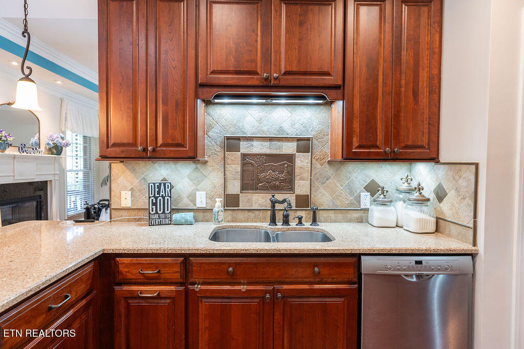 499 Cromwe Street Harrogate, TN 37752 - Photo 16 of 47 DSC08628