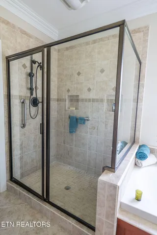 $550,000 | 499 Cromwe Street, Harrogate, TN 37752