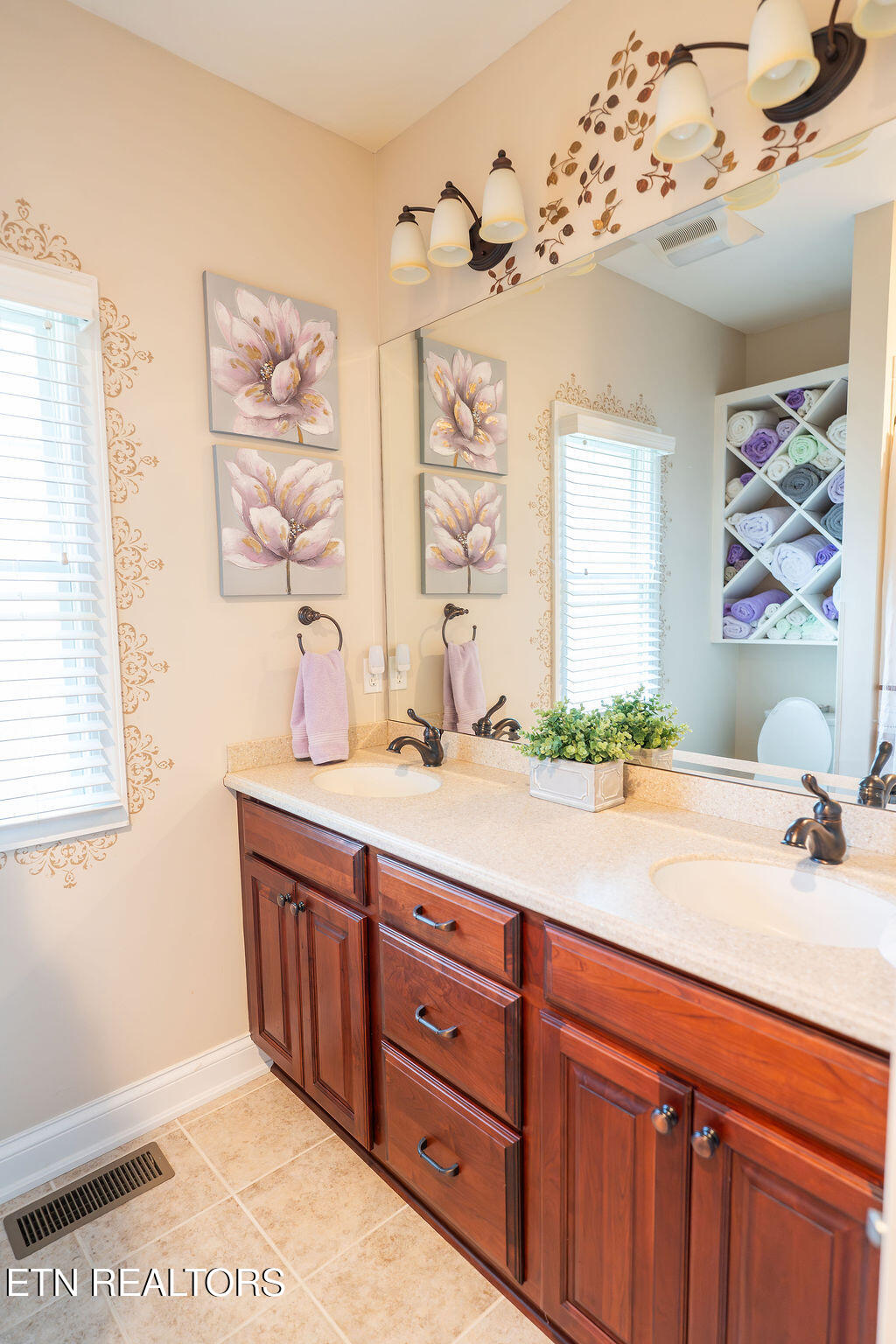 499 Cromwe Street Harrogate, TN 37752 - Photo 34 of 47 DSC08327