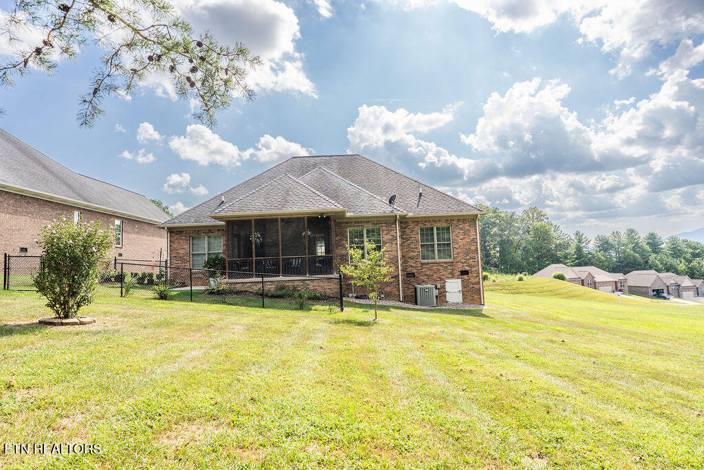 499 Cromwe Street Harrogate, TN 37752 - Photo 47 of 47 DSC08473