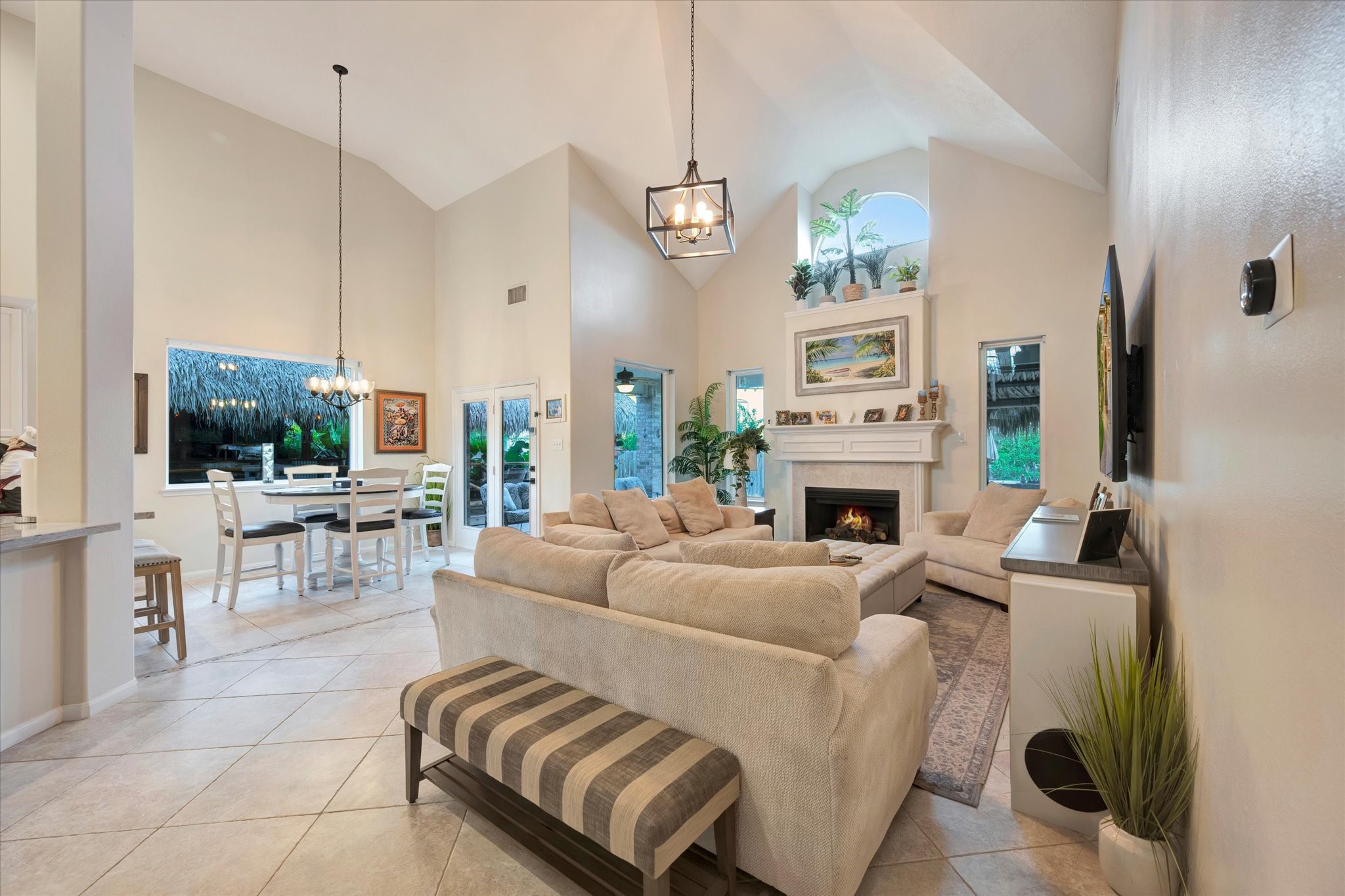 322 Marina Oaks Court Kemah, TX 77565 - Photo 12 of 42 Gallery Image 12
