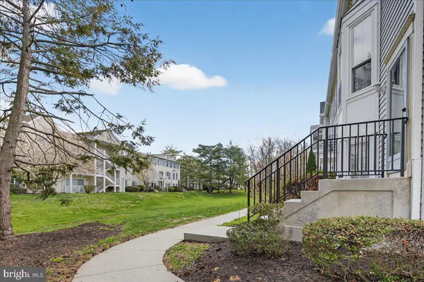 $2,400 | 70 Chambord Court, Hamilton, NJ 08619