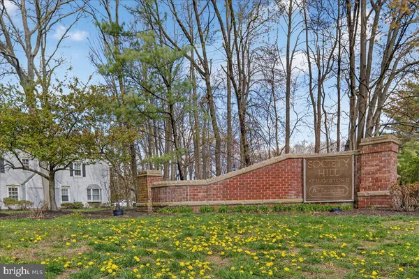 $2,400 | 70 Chambord Court, Hamilton, NJ 08619