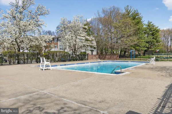 $2,400 | 70 Chambord Court, Hamilton, NJ 08619