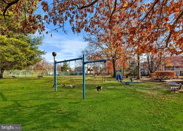 $2,400 | 70 Chambord Court, Hamilton, NJ 08619