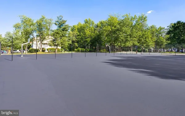 $2,400 | 70 Chambord Court, Hamilton, NJ 08619