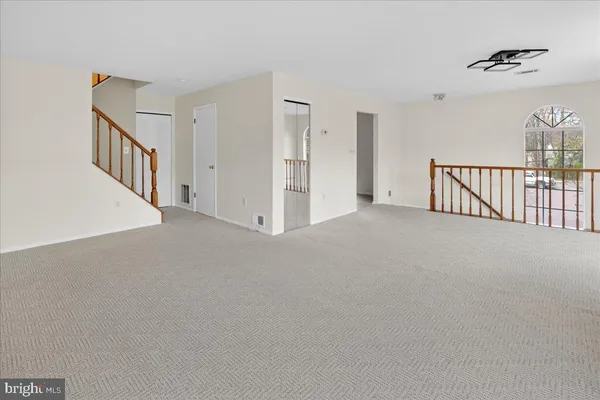 $2,400 | 70 Chambord Court, Hamilton, NJ 08619