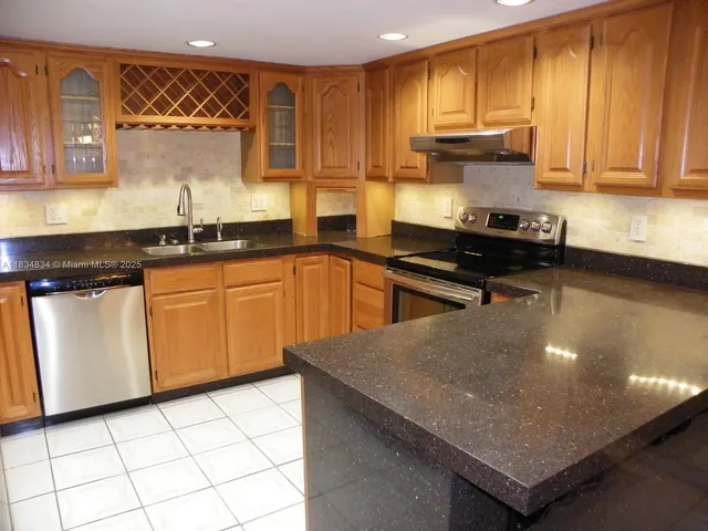 $379,900 | 8749 Southwest 154th Cir Place, Unit 4G, Miami, FL 33193