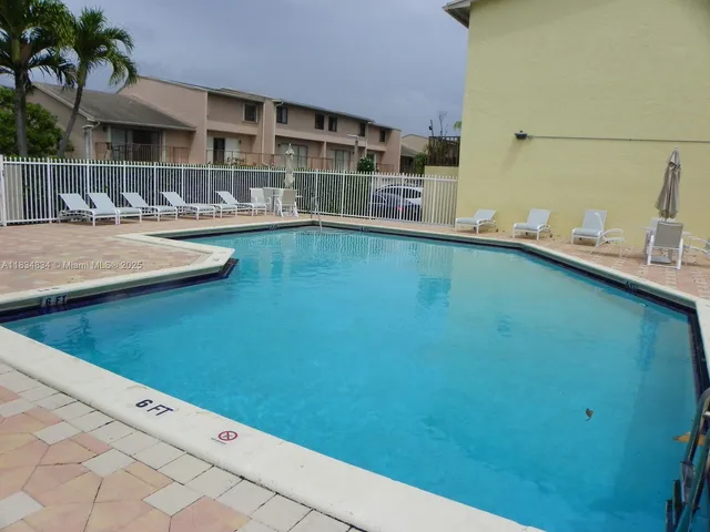 $379,900 | 8749 Southwest 154th Cir Place, Unit 4G, Miami, FL 33193
