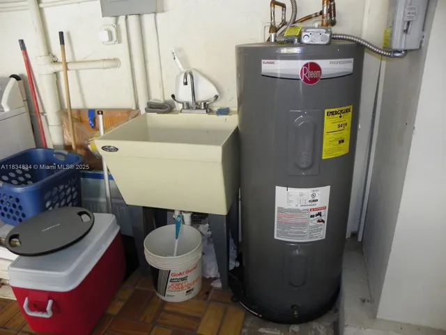 $379,900 | 8749 Southwest 154th Cir Place, Unit 4G, Miami, FL 33193