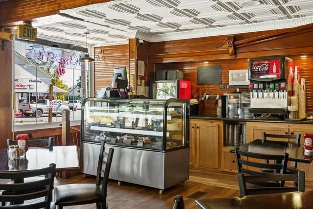 $625,000 | 64 Main Street, Richmond, ME 04357