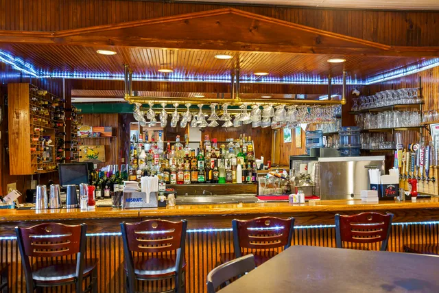 $625,000 | 64 Main Street, Richmond, ME 04357