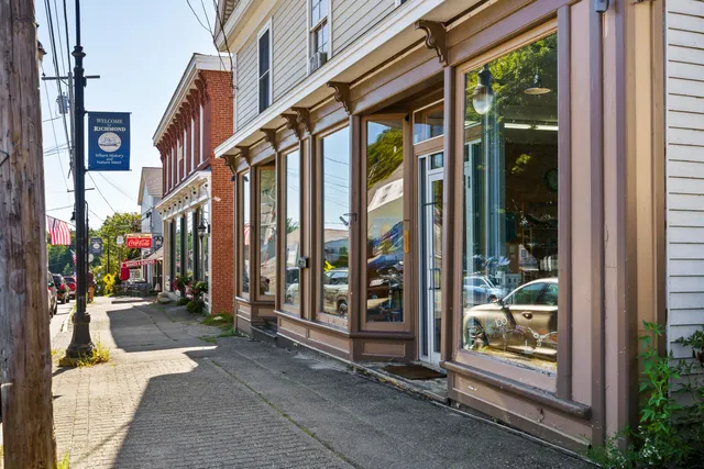 $625,000 | 64 Main Street, Richmond, ME 04357