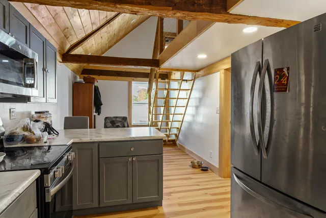 $625,000 | 64 Main Street, Richmond, ME 04357