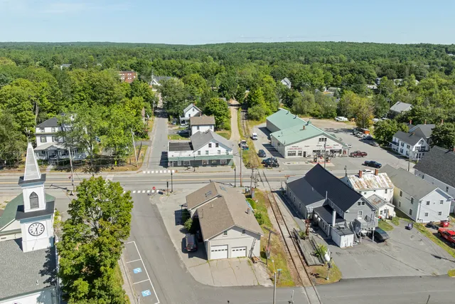 $625,000 | 64 Main Street, Richmond, ME 04357