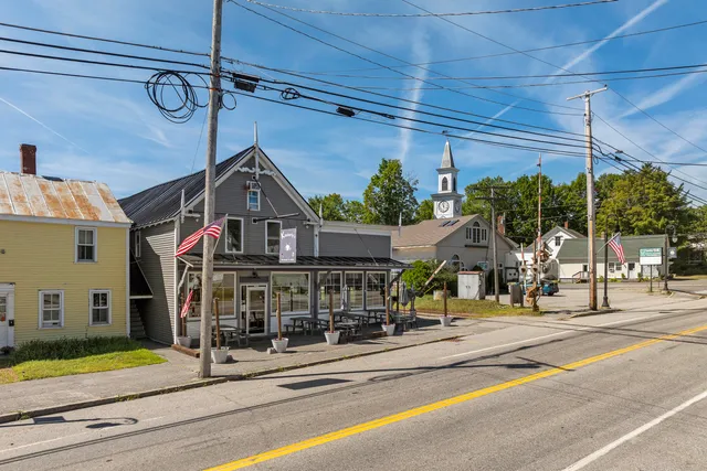 $625,000 | 64 Main Street, Richmond, ME 04357