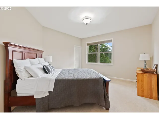 $910,000 | 4644 Southeast Honors Drive, Gresham, OR 97080