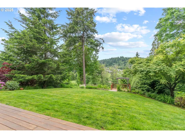 $910,000 | 4644 Southeast Honors Drive, Gresham, OR 97080