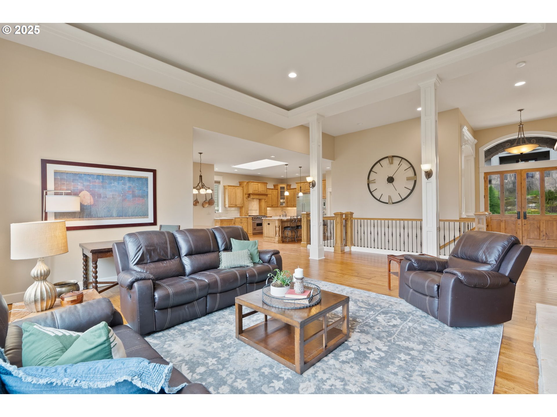 4644 Southeast Honors Drive Gresham, OR 97080 - Photo 10 of 48 Living Room