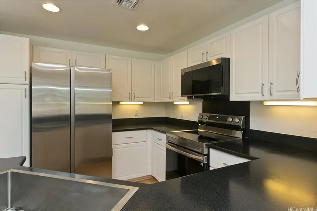 $1,150,000 | 7018 Hawaii Kai Drive, Unit 514, Honolulu, HI 96825
